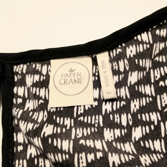 Paper Crane Black&White Sleeveless Rompers, Small - Picture 6 of 9